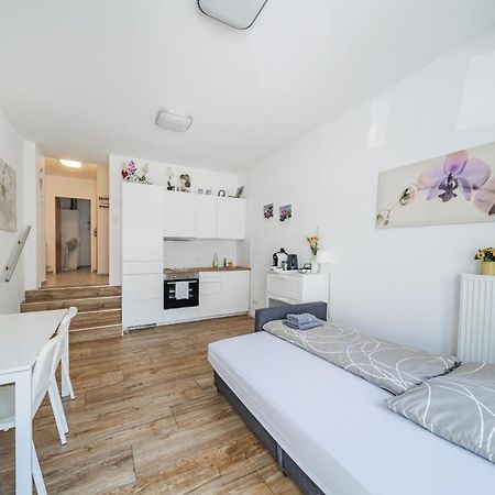 Modernes Appartement Nahe U-Bahn Und Schoenbrunn Vídeň Exteriér fotografie